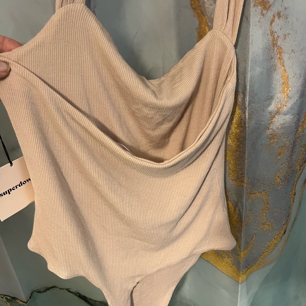 Superdown Ribbed Drape Tank Top - Picture 4 of 7